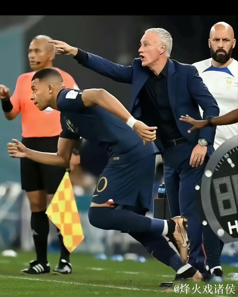 记者：抽签前与德尚交流，教练们都避免分在小组