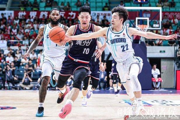 陈盈骏17+10崔永熙17分 广州再胜青岛晋级八强
