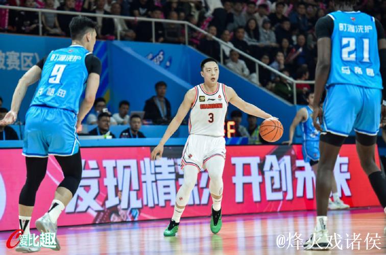 周琦21+8胡明轩20分广东大胜山东 高诗岩15分 周琦21+8胡明轩20分广东大胜山东 高诗岩15分